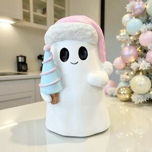 NEW Christmas Ghost with Christmas Tree - Size 8x5